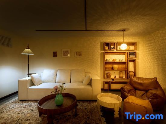 Инин: Shiheyuanfang Homestay