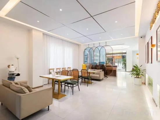 Санья: Sanya Moonlight Seaview Surfing Homestay (Wuzhizhou Houhai Branch)