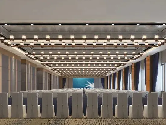 Цзинмэнь: Grand Hyatt Mingbang (Jingmen Railway Station Jingchu Institute of Technology)