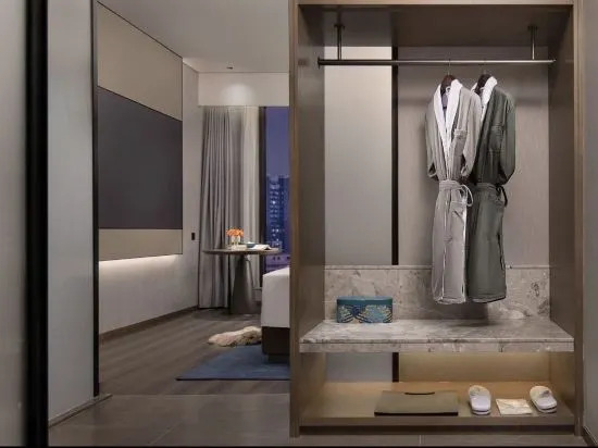 Цзинмэнь: Grand Hyatt Mingbang (Jingmen Railway Station Jingchu Institute of Technology)