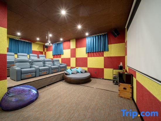 Инин: Fanfang Wu Homestay (Hanbin Park)