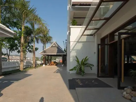 Менхай: Xishuangbanna Bohai Mulan Tea House