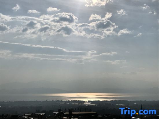 Дали: Dali Cangle Homestay Guanshan Lanyue Garden Holiday Villa