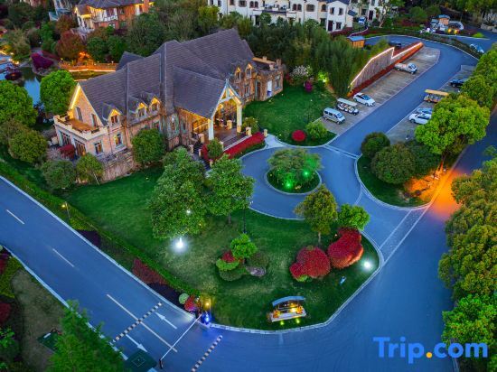 Хучжоу: Anji Longwangxi Golf Resort Villa