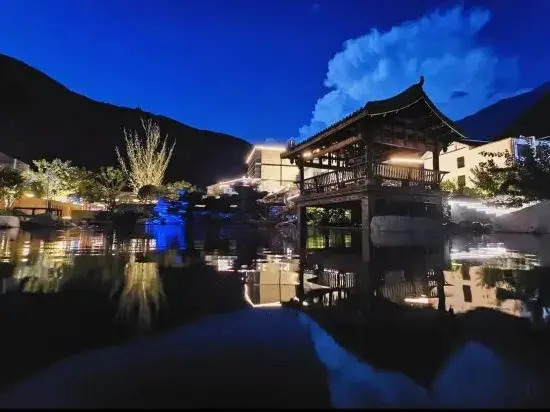 Фэньи: Wenchuan Yiyu Homestay