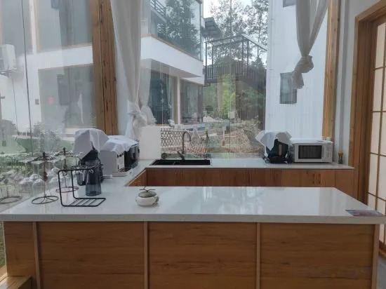 Чжанцзяцзе: Mountain House Bamboo B&B