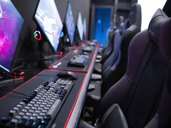 Чжэнчжоу: 357 E-sports Hotel (Gongyi Jianshe Road Dennis Department Store)