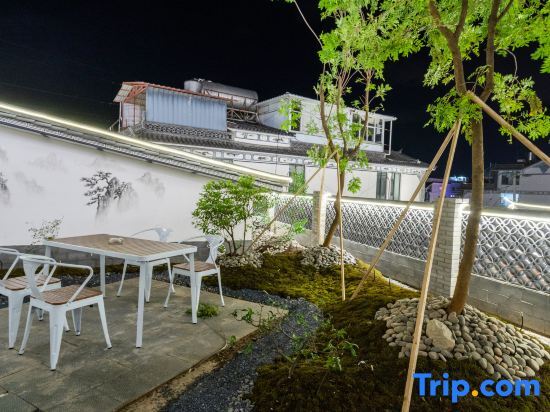 Дали: Dali Ancient City Landscape Designer Homestay No.2 Courtyard