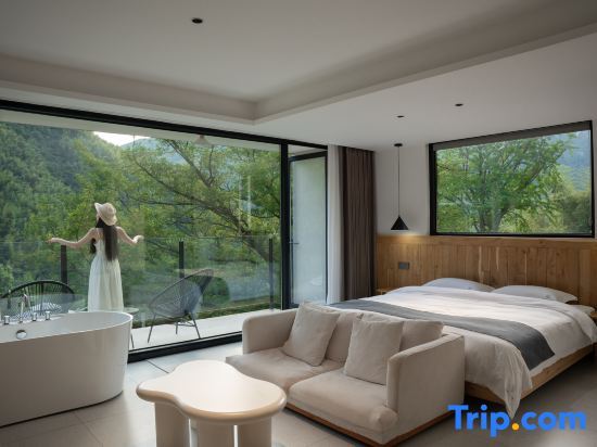 Хучжоу: Shiqiyi No.10 Yunye Wangshan Villa Hotel (Anji Shenxi Canyon Drifting Branch)