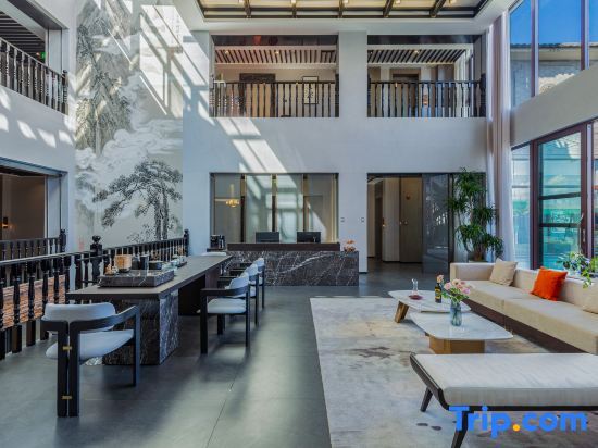 Дали: Dali Mountain Sea Cloud Residence Sea View Resort Hotel