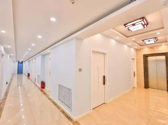 Хуньчунь: Hunchun Wanghong Building Film and Television Homestay