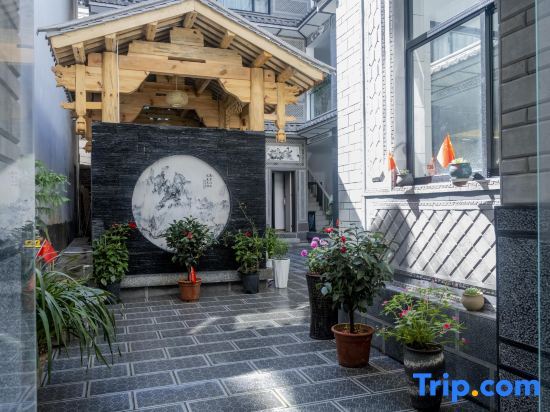 Lijia Courtyard Homestay — фото 1