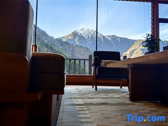 Гу'эргоу: Lixian Gu'ergou Xiangjia Yuzong Homestay