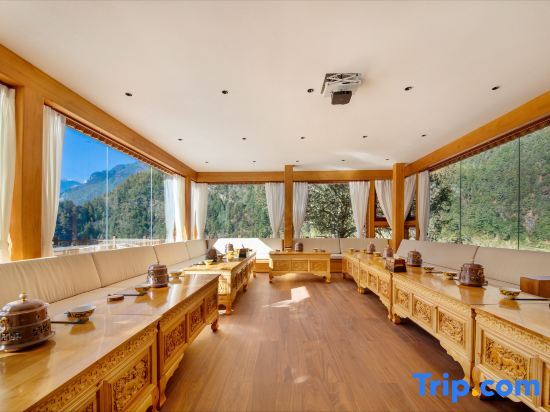 Гу'эргоу: Lixian Gu'ergou Xiangjia Yuzong Homestay