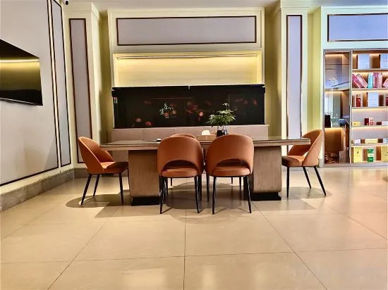 Ухай: Vienna 3 Good Hotel (Wuhai Yellow River East Street)
