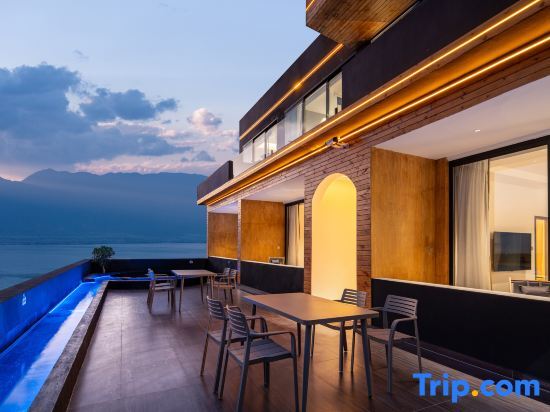 Дали: Dali Yunshang Zhanxi Banshan Seaview Homestay