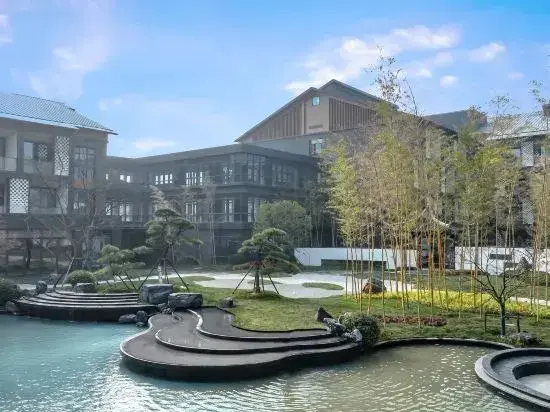 Янчжоу: Yangzhou Guest House Canal Sanwan Hotel