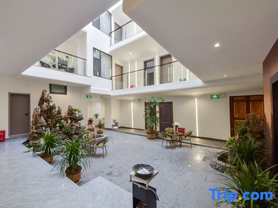Дали: Fengyu Yue U. See West Bank Mihai Courtyard Meisu (Bohai Park Branch)