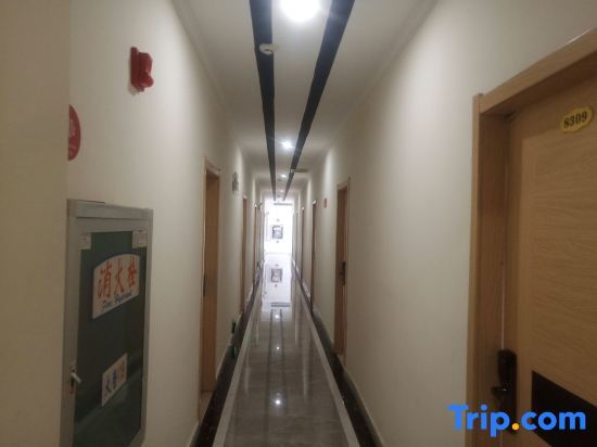 Бенгбу: Yijingteng Hotel