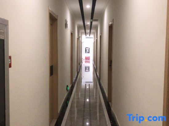 Бенгбу: Yijingteng Hotel