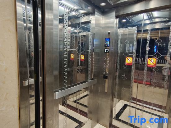 Мейчжу: Fengshun Jiamei Apartment