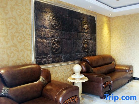 Цицикар: Xiaohonglou Hotel, Luohe