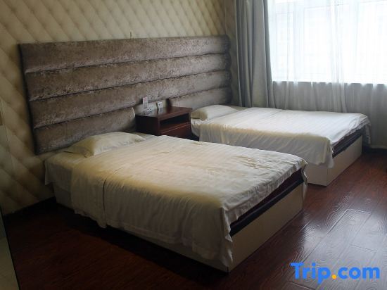 Цицикар: Xiaohonglou Hotel, Luohe