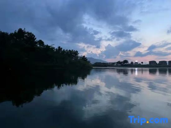 Хуанши: Xiandaohu Xitian Yueshang Homestay
