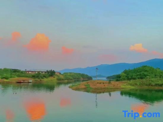 Хуанши: Xiandaohu Xitian Yueshang Homestay
