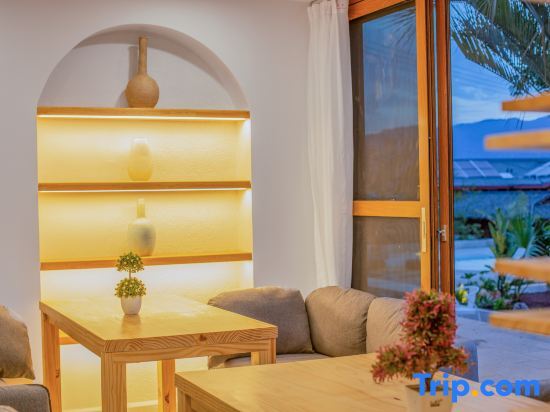 Лицзян: Lugulake  Jinseli Sunshine Homestay