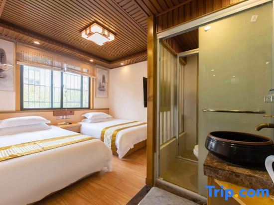 Чжоушань: Putuo Mountain Lingshan Jingshe  Residence