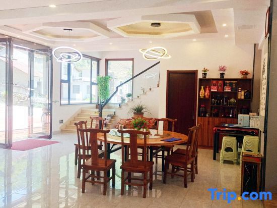 Xuancheng: Xishang·Moxia History New Chinese 180° Light Luxury Art Designer Parent-child Holiday Meisu