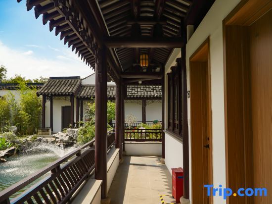 Сучжоу: Guli Hongdou Resort • Lake Lodge