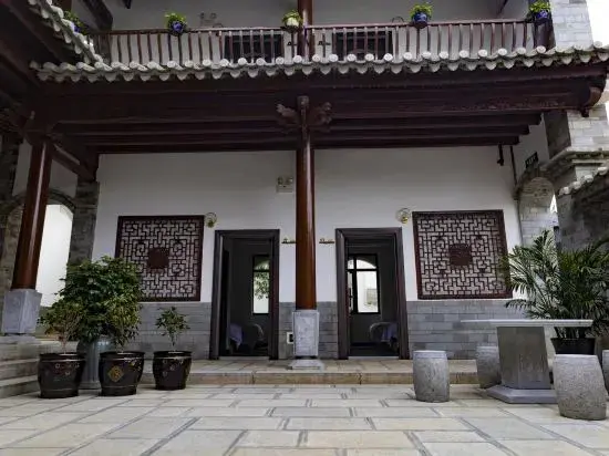 Цзяньшуй: Jianshui Taoyuan Mountain Residence Inn