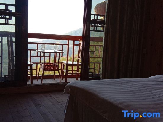 Лоуди: Ziquejie Zhuofan Home Homestay