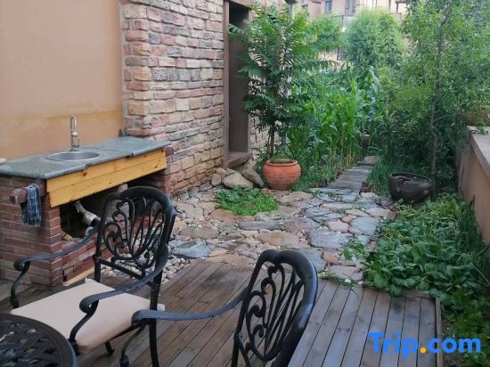 Чжанцзякоу: Badaling Peacock City Hill Villas