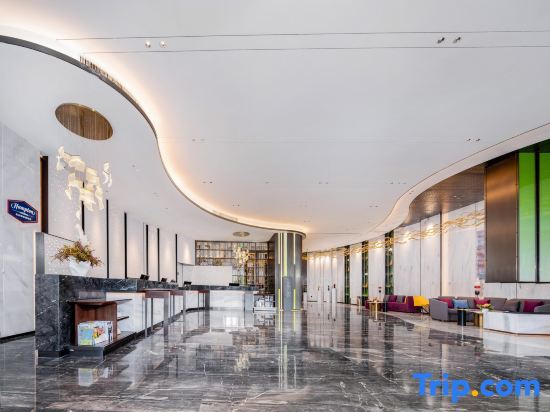 Тяньцзинь: Hampton by Hilton Tianjin Haijiao Park National Convention and Exhibition Center