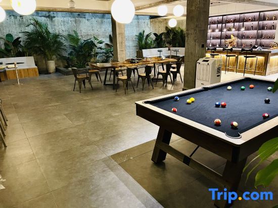 Хучжоу: Yunqinyao Mountain White Tea Valley Holiday Villa