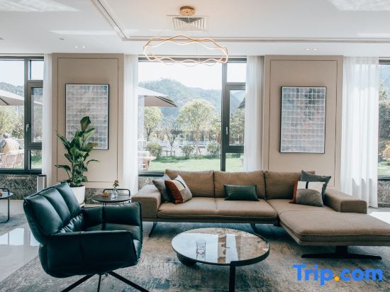 Тайчжоу: Rongyue Xianju  16 Rooms On the Weir