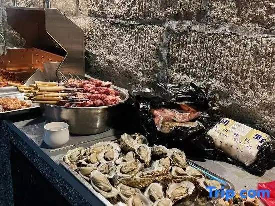 Циндао: Qingdao Wushe Tangquan Seaview Holiday Courtyard