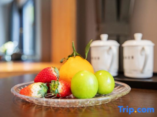 Хучжоу: Anji Zhuyin Wild Luxury Holiday Homestay (Hello Kitty)
