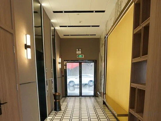 Цзинмэнь: Aimei Zunxiang Hotel (Jingmen Yima Guangcai Great Market Shop)