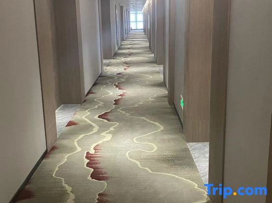 Цзинмэнь: Aimei Zunxiang Hotel (Jingmen Yima Guangcai Great Market Shop)