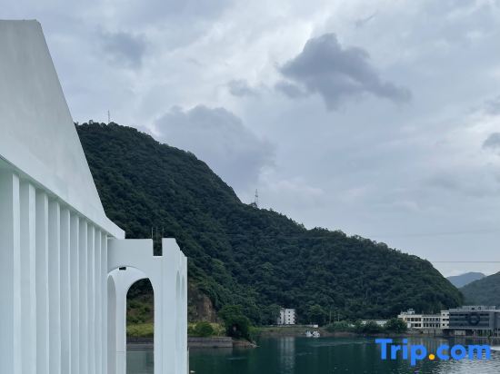 Ханчжоу: Qiandao Lake M Coral Lake View Private Pool Homestay (Tea Garden)