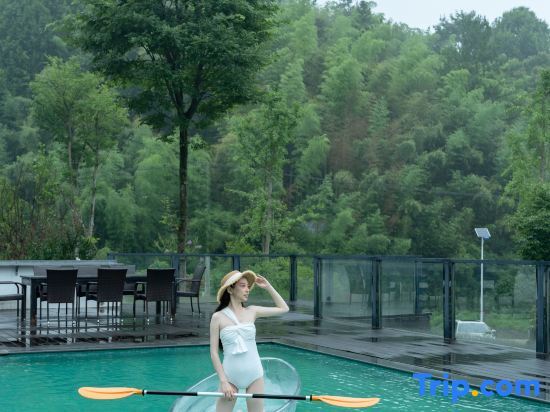 Хучжоу: Anji Wenshan tired late · See mountain view cloud holiday light luxury hotel