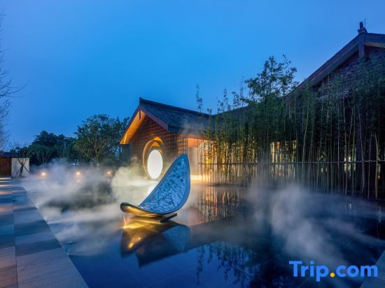 Мяньян: Zhanyi Xianhai Bieyuan