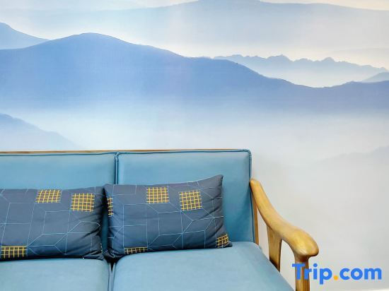 Яань: Tianquan Lakeside Cloud Hotel