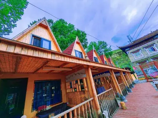 Кандин: Leisure cloud shadow resident hostel
