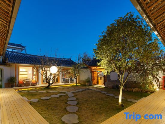 Лицзян: Moye Luxury Snow Mountain View Courtyard Coffee Garden Impression Holiday Beauty Su