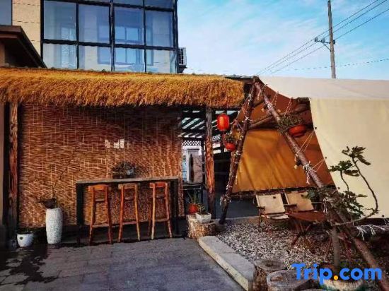 Шанхай: Donglin Luqi Tongyi Homestay (Shanghai Pudong New Area Lingang Avenue)